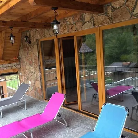 Holiday home Vikendica Vesic Tegare