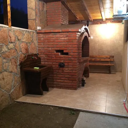 Holiday home Vikendica Vesic Tegare