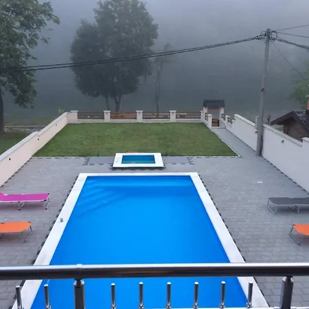 Vikendica Vesic Tegare Tatil Evi Bratunac