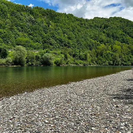 Vikendica Vesic Tegare Holiday home Bratunac