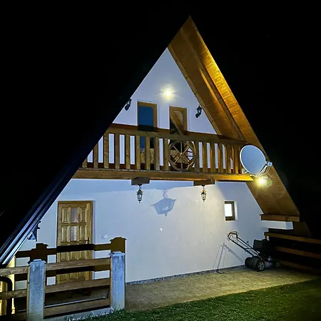 Holiday home Vikendica Vesic Tegare *