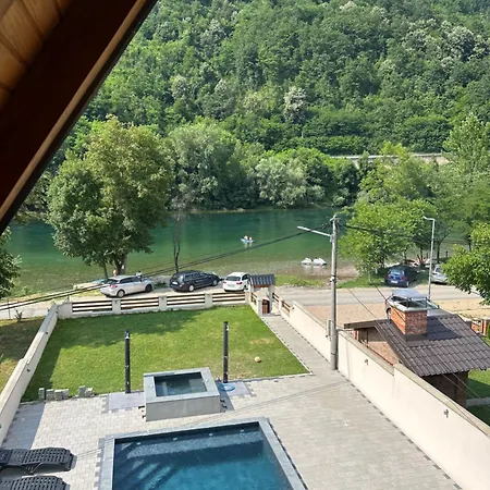 Vikendica Vesic Tegare Tatil Evi Bratunac