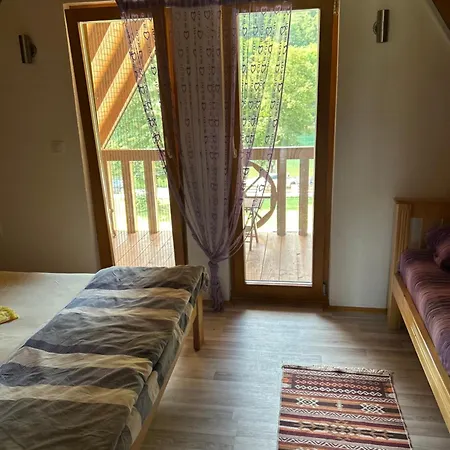 Feriehus Vikendica Vesic Tegare *
